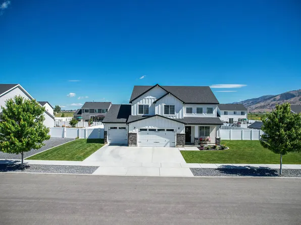 705 E 1150 S, Hyrum, UT 84319