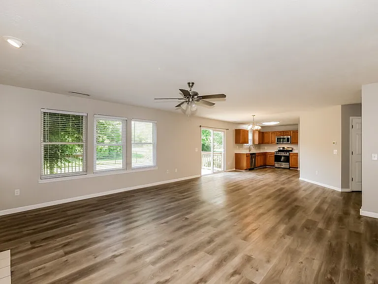 749 Morgan Way — Photo 7
