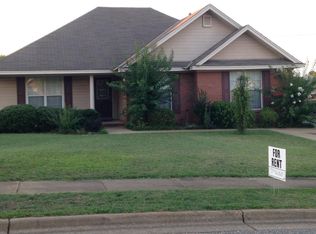 1810 Edinburgh St, Prattville, AL 36066