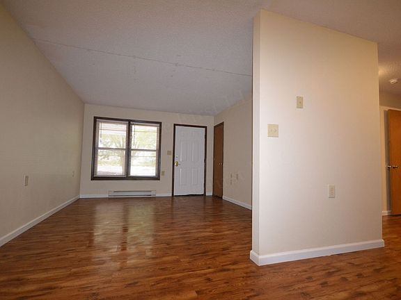 4th image of 205 W Summerfield Ave APT 03