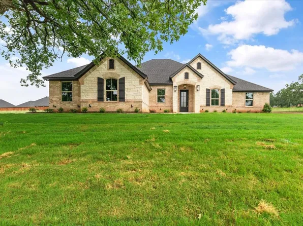 165 Hassler Dr, Stephenville, TX 76401