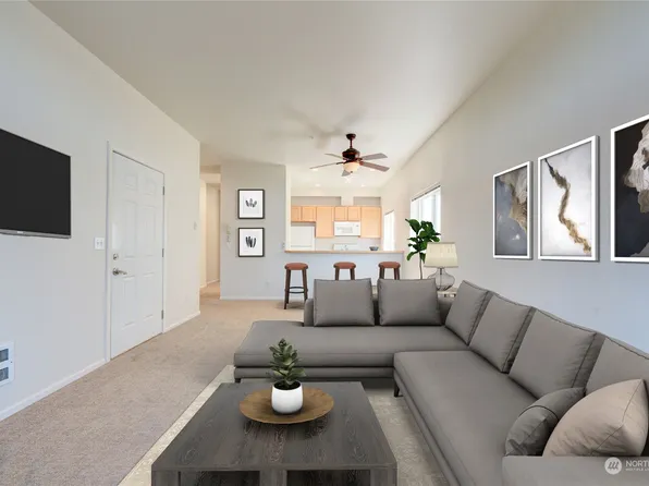 8512 16th Avenue NW #302, Seattle, WA 98117