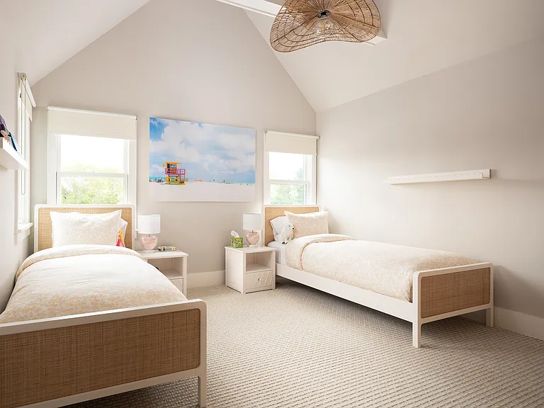 25 Jobs Ln — Photo 13