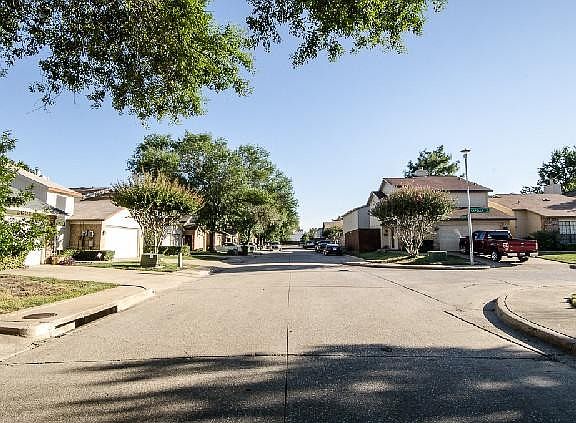 5th image of 3604 Corona Dr