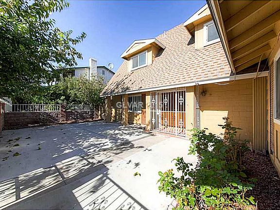 3rd image of 2956 Palma Vista Ave