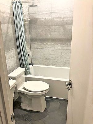 5th image of 376 Bleecker St #1A