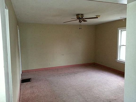 4th image of 230 Yeager St