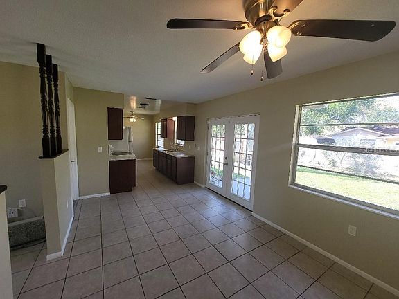 3rd image of 3690 Yosemite Dr