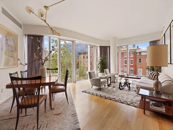 122 Greenwich Avenue image 1 of 17