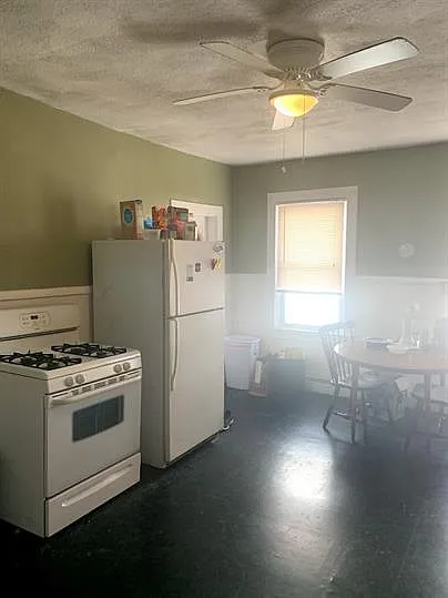 127 De Pasquale Ave — Photo 3