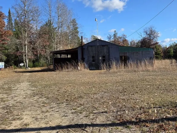 961 Stitt Ln, Mio, MI 48647