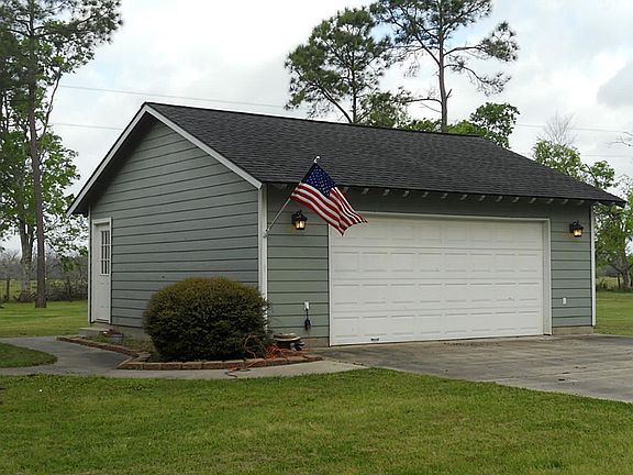 3rd image of 1035 Pony Ln