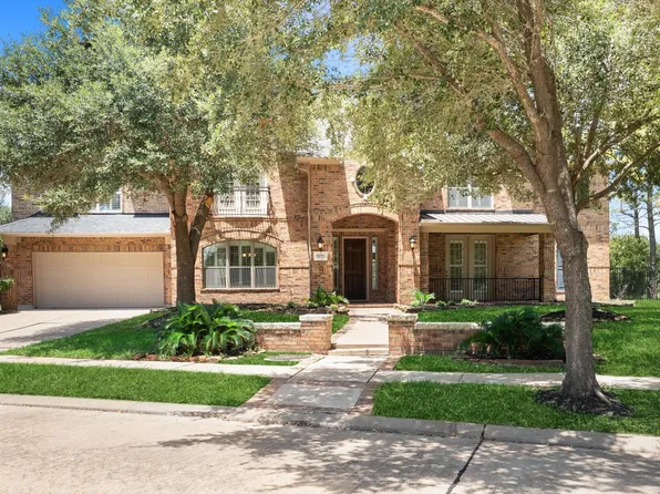 18715 N Thomas Shore Dr, Cypress, TX 77433