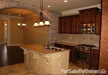 4th image of 305 Harbor Bend Blvd #B