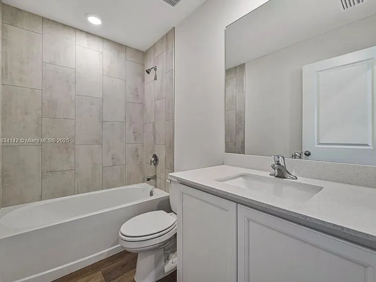 861 Winwood Cir — Photo 9