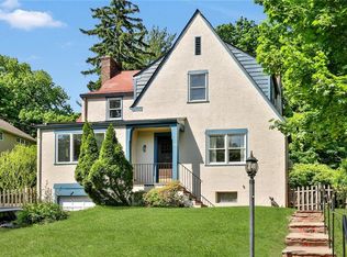 120 Burnside Dr, Hastings On Hudson, NY 10706