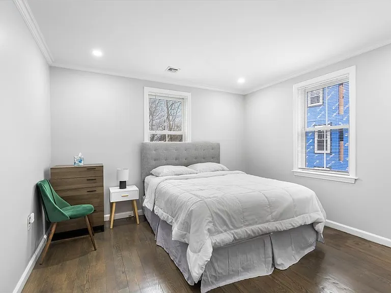 77 Cedar St — Photo 15