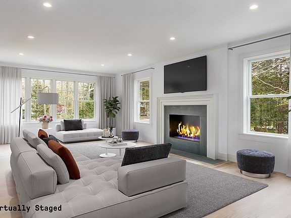 4th image of 26 Tyrone Dr