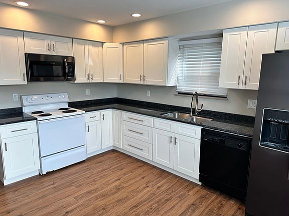 5th image of 8500 Olde Colony Trl APT 9
