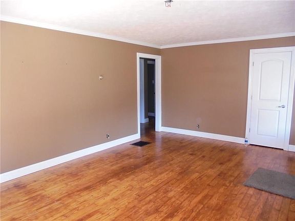 4th image of 6628 State Road 46 E