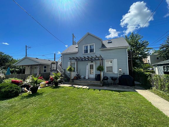 coach house and back yard