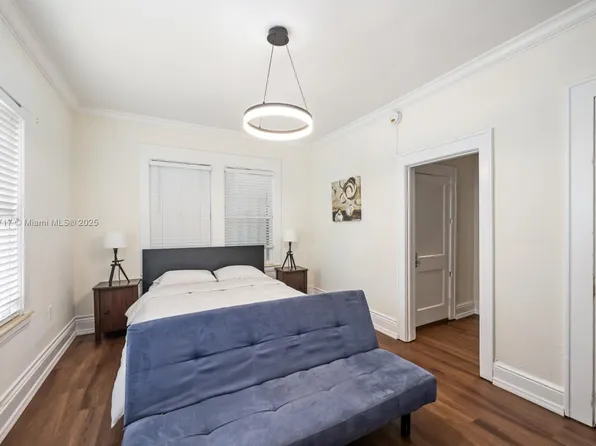 126 Mendoza Ave APT 5, Coral Gables, FL 33134