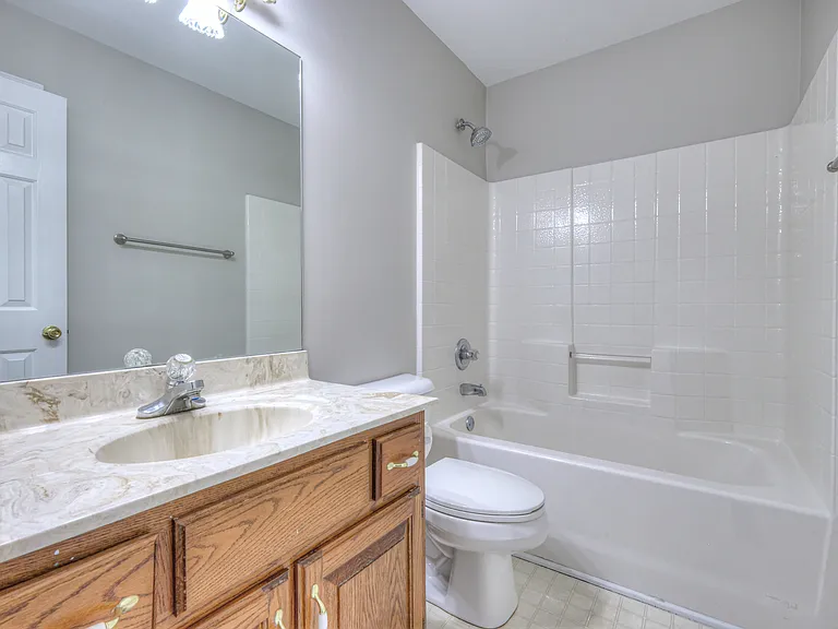 405 Sandi Ct — Photo 32