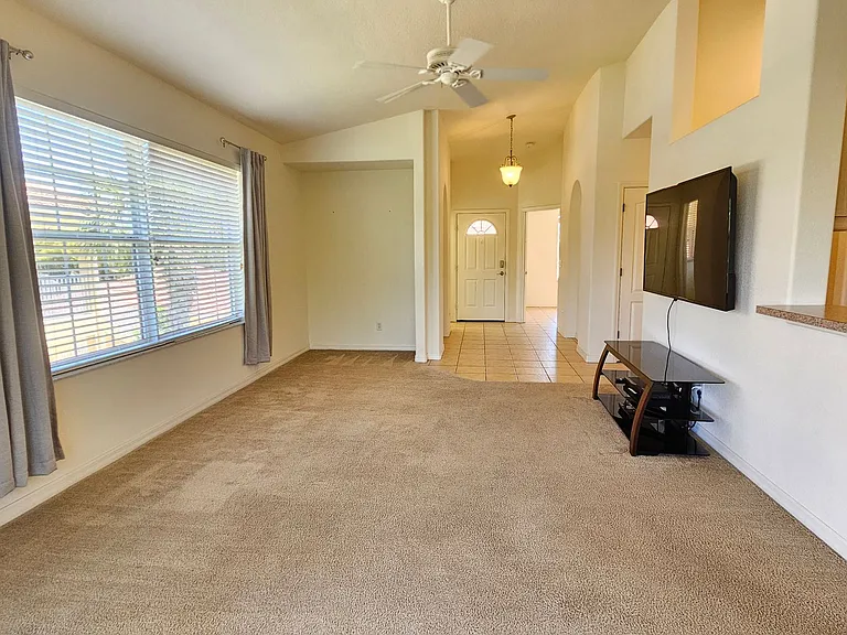 904 Casa Del Lago Way #904 — Photo 14