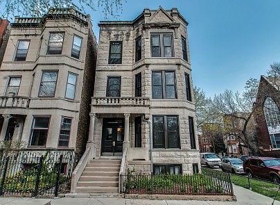 1st image of 935 N Hoyne Ave