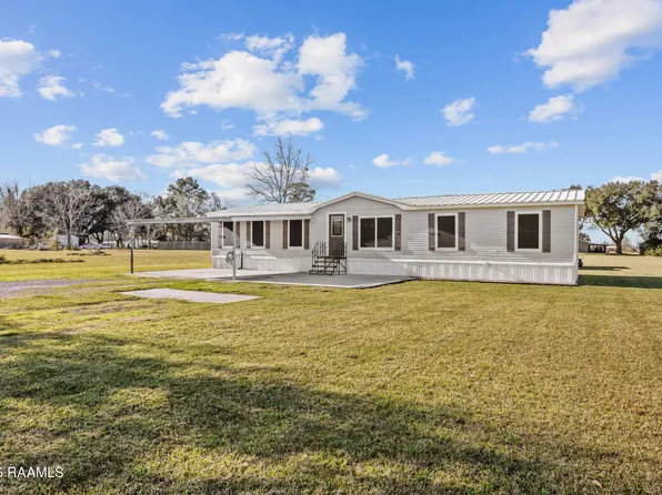 1161B Cormier Rd, Breaux Bridge, LA 70517