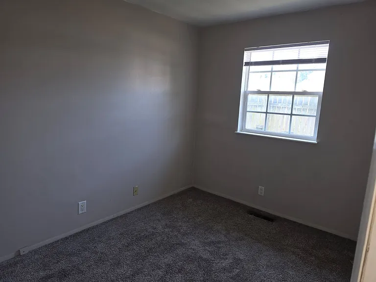 730 Queensboro Ave — Photo 12