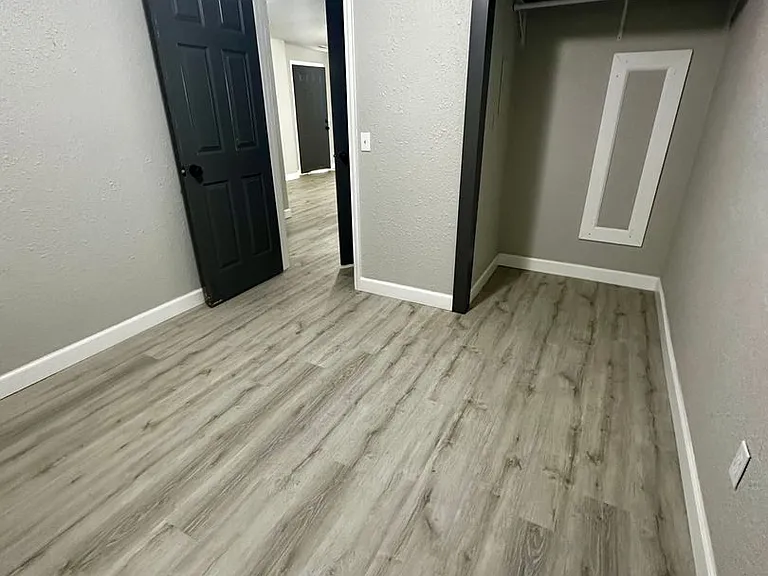 316 Scarsdale Cir #1A — Photo 11