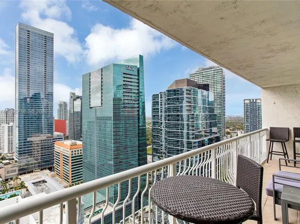 1200 Brickell Bay Dr, Miami, FL