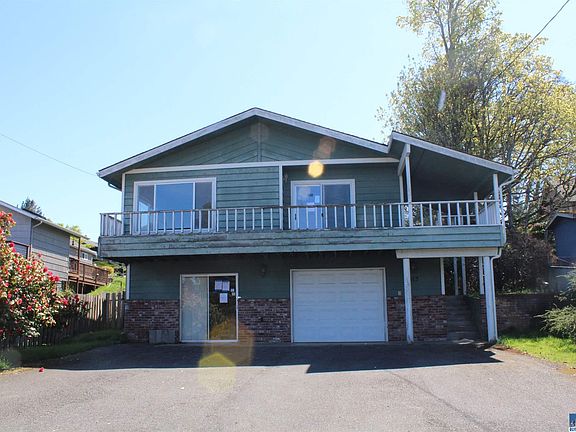 5th image of 213 E Whidby Ave