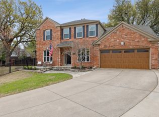 701 Ruby Ct, Grapevine, TX 76051