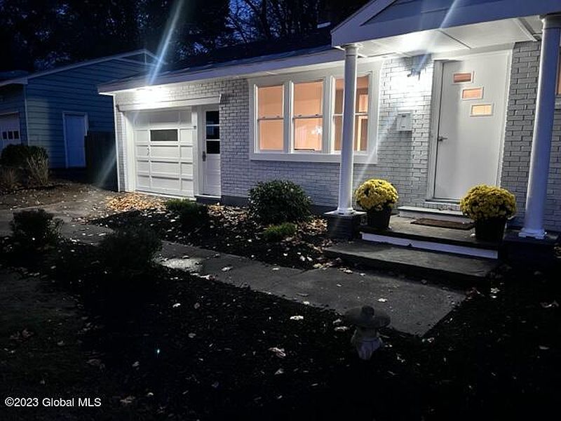 3rd image of 37 E Parkwood