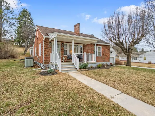 455 Valley St, Wytheville, VA 24382