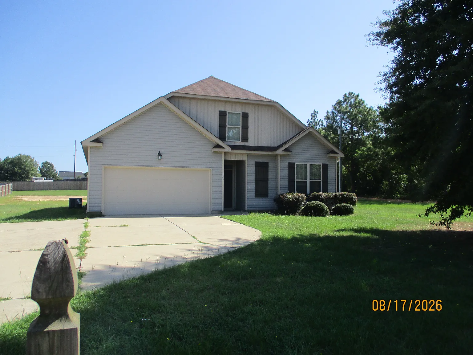 3 bed, 1708 sqft, $1,750 — Photo 1