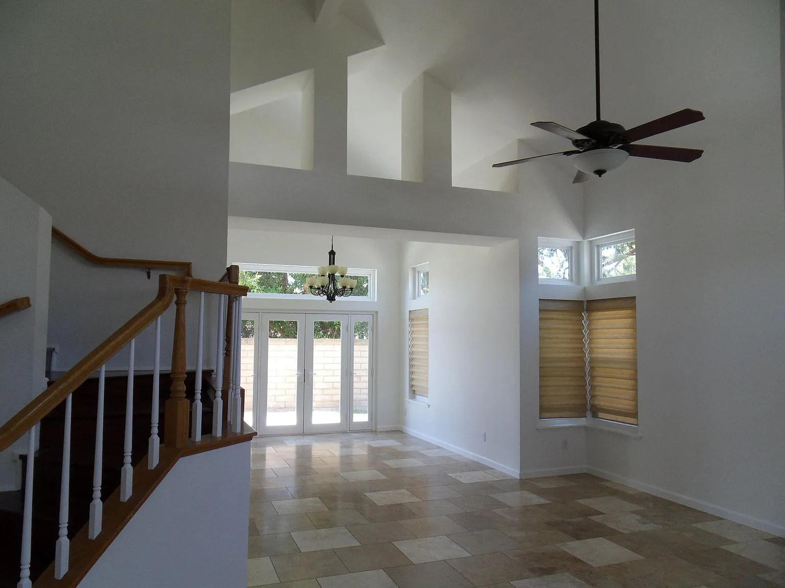4 bed, 2309 sqft, $4,750 — Photo 3