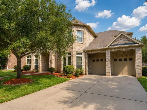 7611 Herndon Pl, Sugar Land, TX 77479