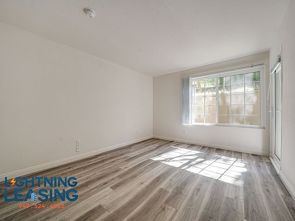 5th image of 2850 Riverside Dr #3-207