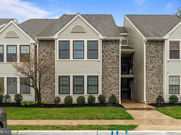 64 Bridgewater Dr, Marlton, NJ 08053