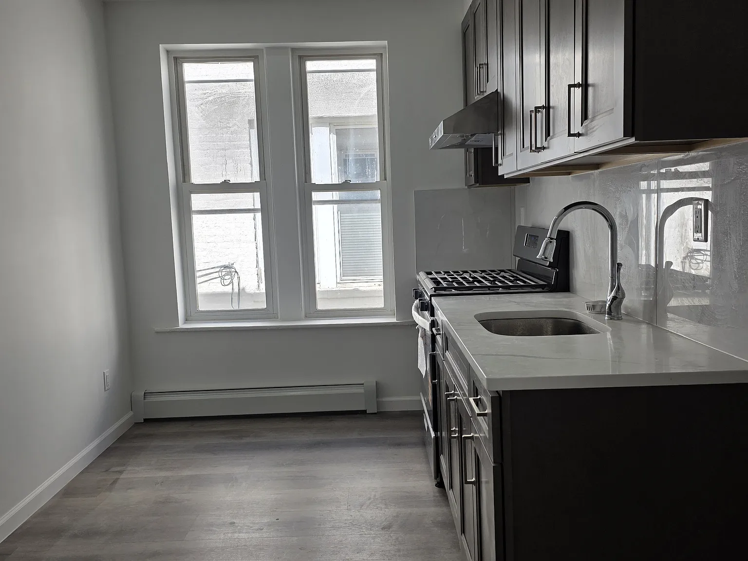3 bed, $2,900 — Photo 4