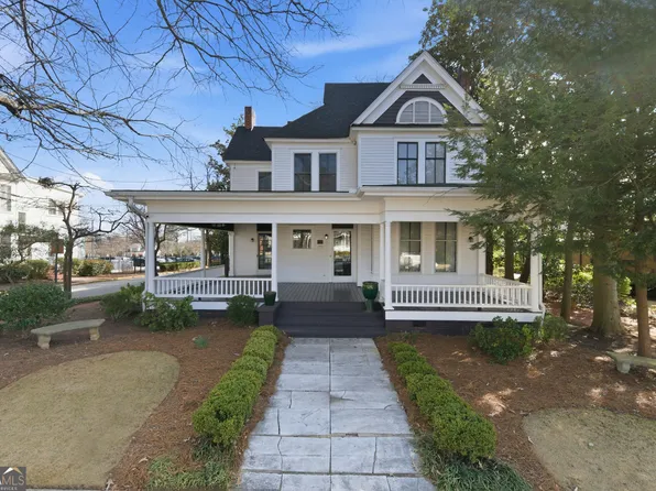 1720 Rugby Ave, College Park, GA 30337