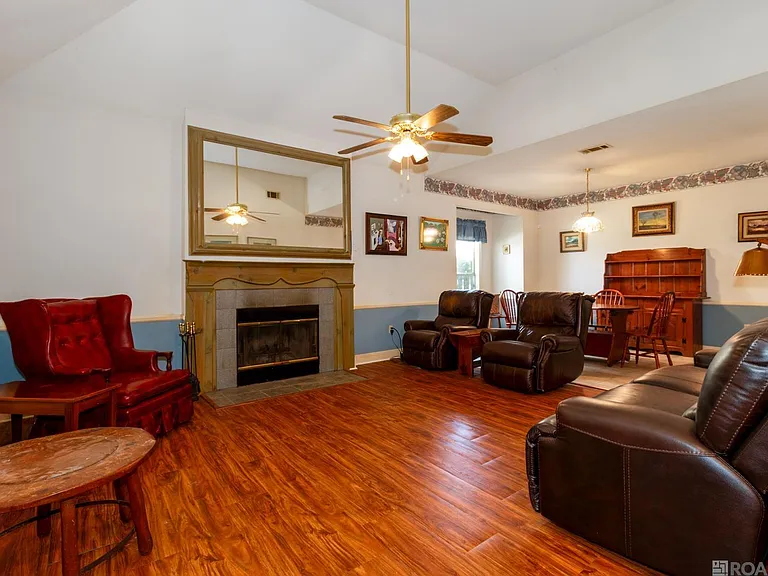 11918 Spring Meadow Dr — Photo 9