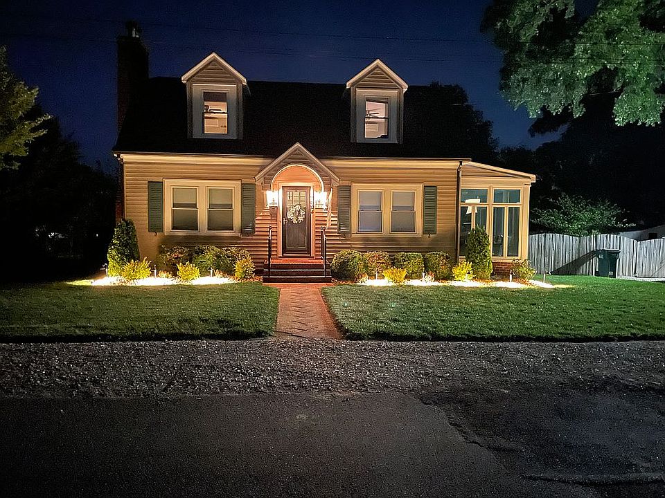 2nd image of 2528 Irisdale Ave