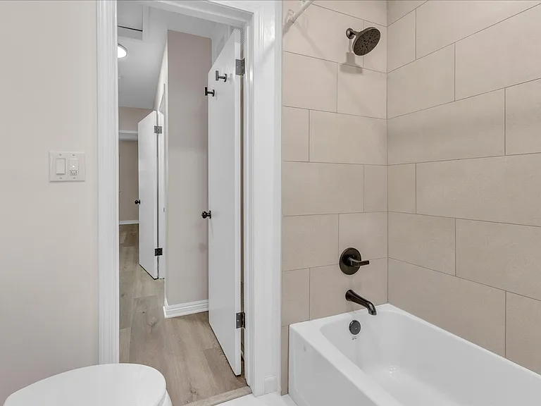 4943 Coldwater Canyon Ave — Photo 17