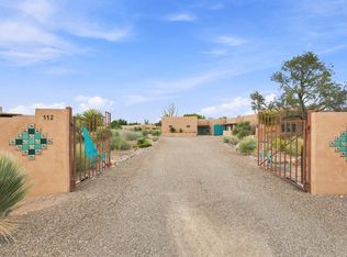 112 Thanes Way, Corrales, NM 87048