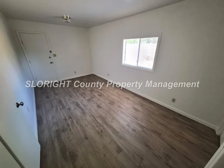4935 Miramon Granny — Photo 4