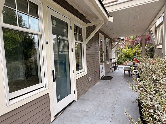 3rd image of 7340 Seward Park Ave S #C
